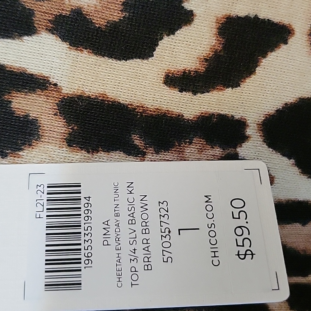 Chico's Pima  Cheetah Tunic Top🐆 - Picture 8 of 10